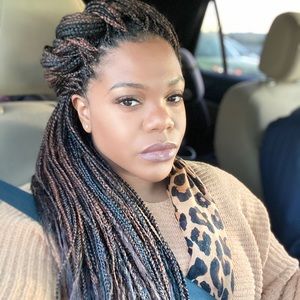 Meet your Posher, Cortney